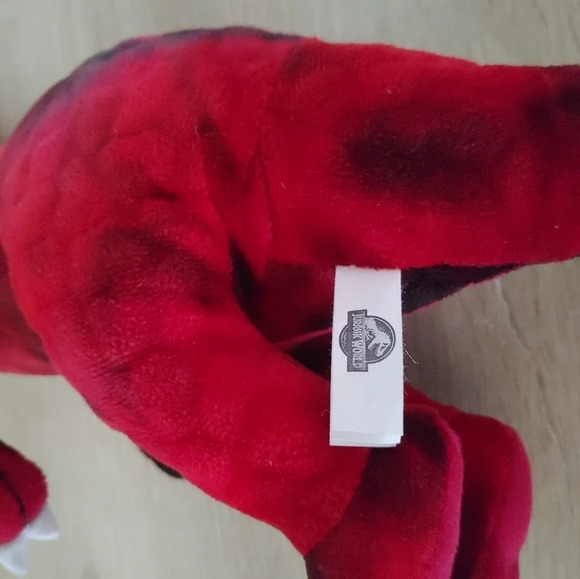 Jurassic World Red Dinosaur - Picture 4 of 6